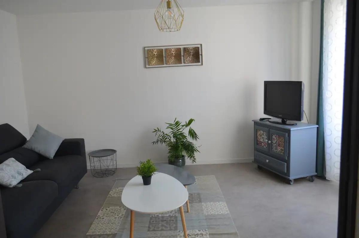 Agreable Maison Petit Jardin A 7 Minutes De Reims Pargny-les-Reims Exterior foto